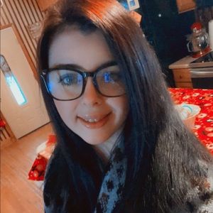 Meet your Posher, Kaitlin